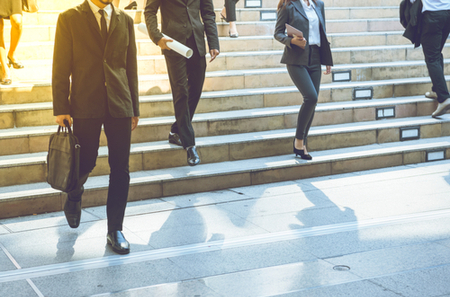 In quali casi il viaggio verso la sede lavorativa e il periodo di inattività tra due lavorazioni devono essere remunerati?